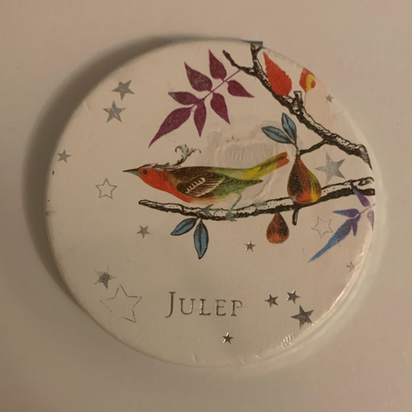 Compact Mirror - Picture 2 of 4